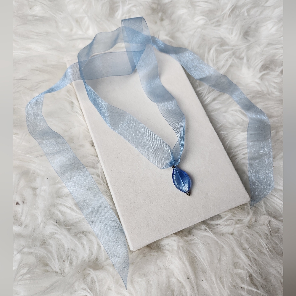 Elegant Blue Ribbon Necklace With Blue Gemstone Pendant